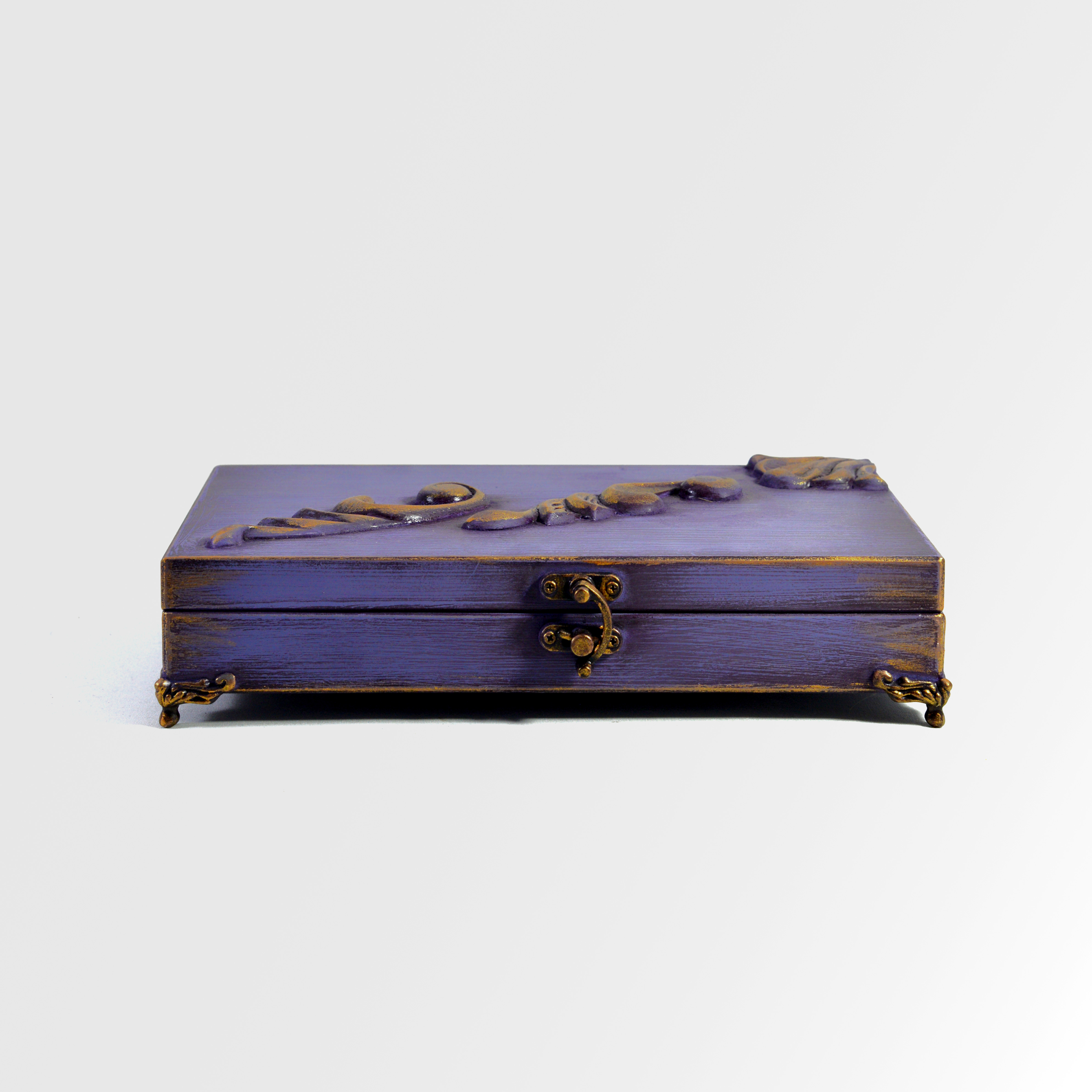 Kuş Kanadı Kabartmalı Takı Kutusu